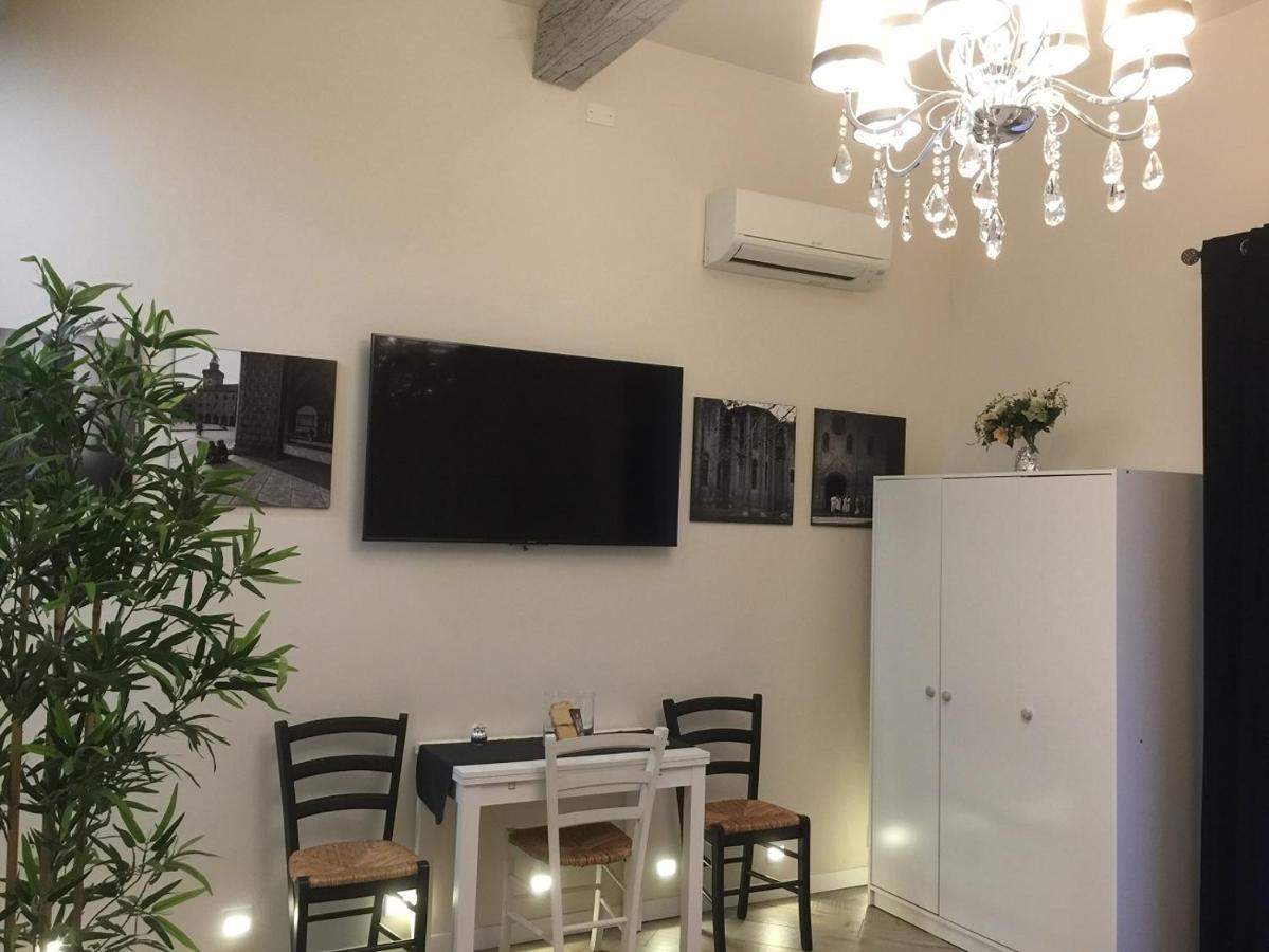 Studio Sant'Orsola Broccaindosso Bologna Exterior photo